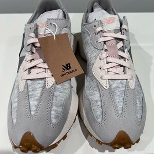 NEW BALANCE- Womens 327 Rain Cloud Rose Water Sneaker. Size 9. NWT.